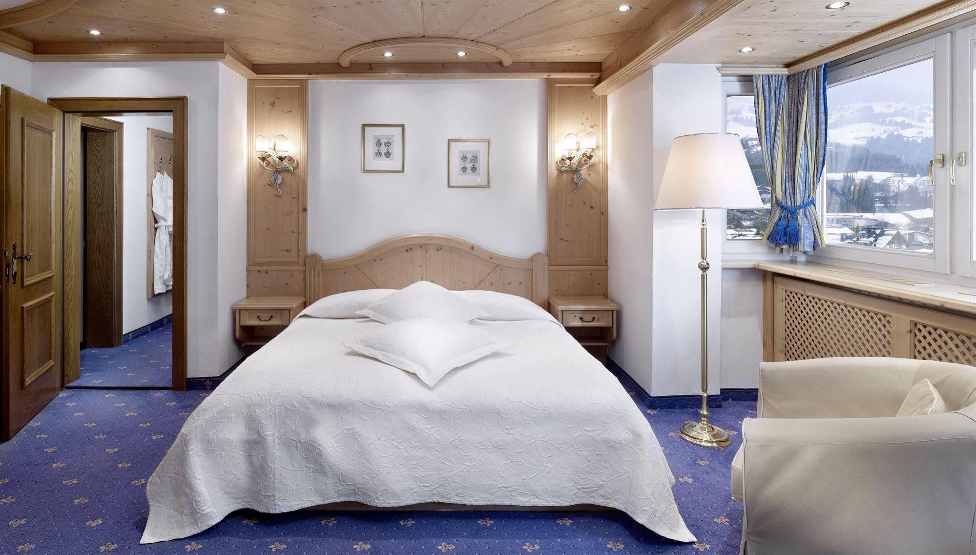 Hotel Weisses Roessl キッツビュール エクステリア 写真